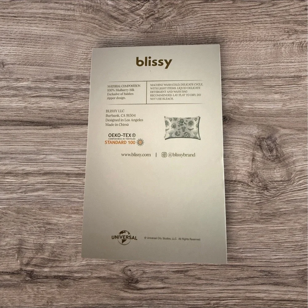 Blissy 100% Mulberry Silk Standard Pillowcase Green Wicked Katie Kime New